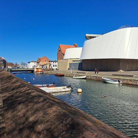 Schlafen Im Hafen Stralsund Apartamento Exterior foto